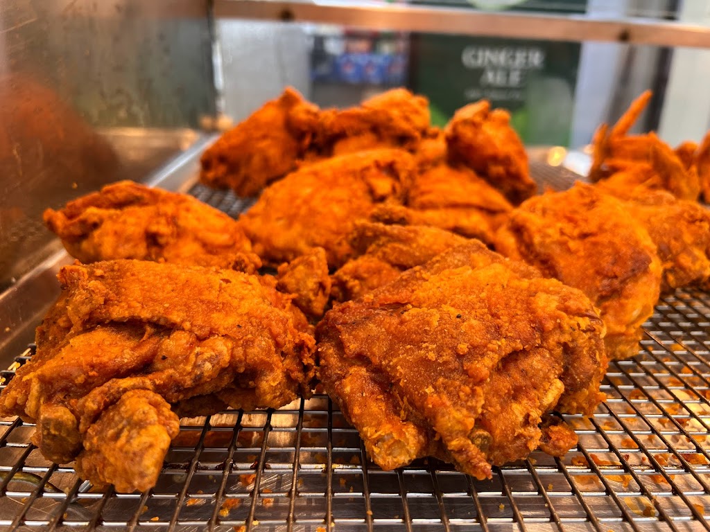 Crown Fried Chicken | 275 E Main St, Norristown, PA 19401 | Phone: (610) 233-1320