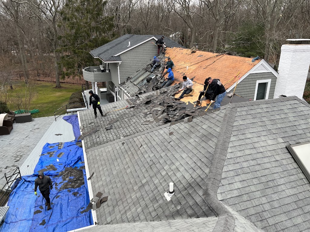 Eagle Roofing & Gutters | 2 Somers Ln, Farmingville, NY 11738 | Phone: (631) 882-2121