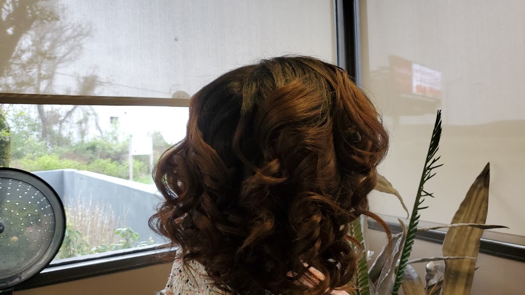 Stylish Flow Salon, LLC | 33 Bernhard Rd, North Haven, CT 06473 | Phone: (203) 779-6466