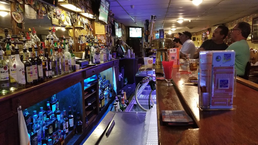 Bay Street Tavern | 1384 Bay St, Staten Island, NY 10305 | Phone: (718) 720-3254
