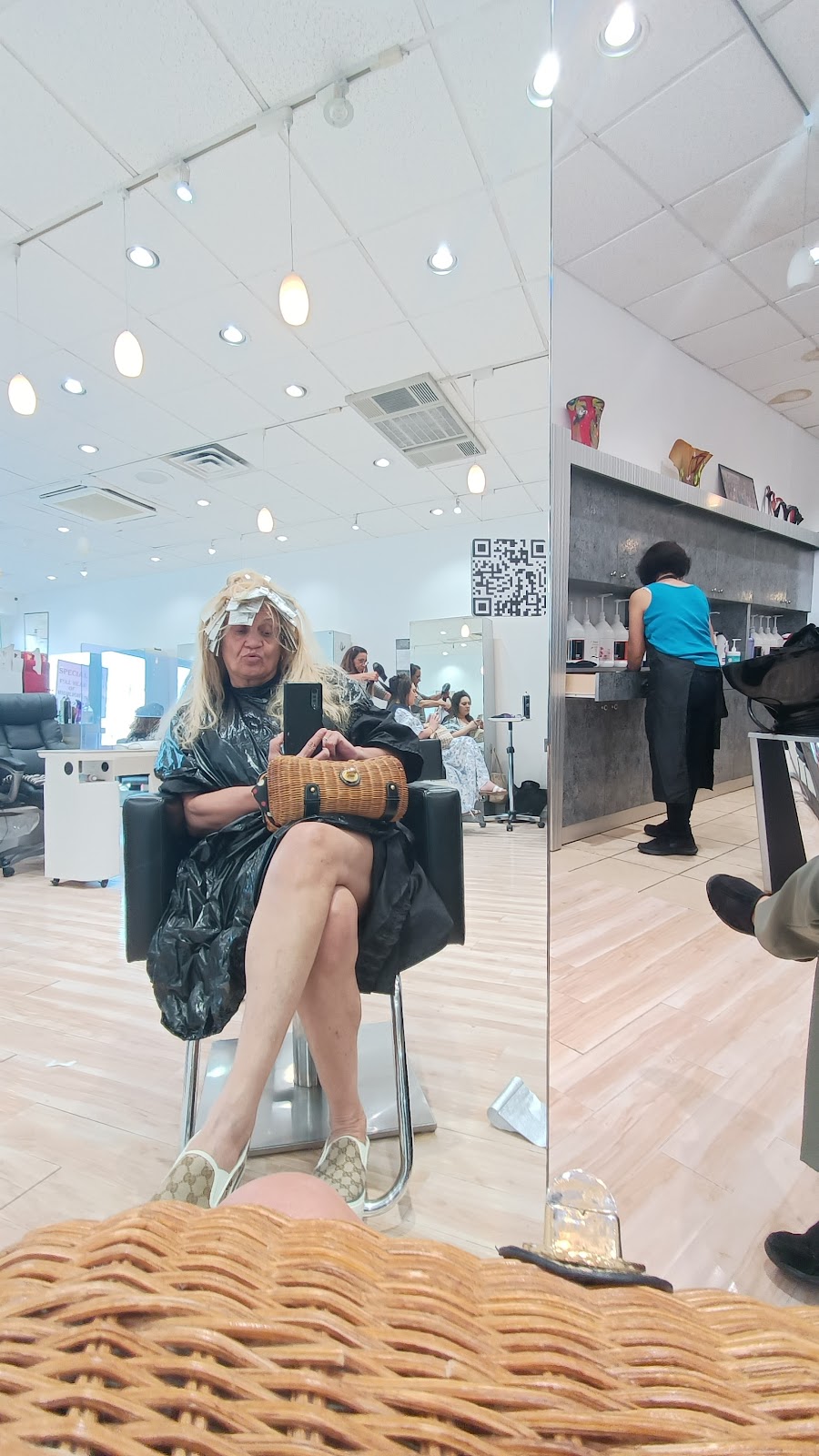 R & L Salon | 20-07 Utopia Pkwy, Queens, NY 11357 | Phone: (718) 352-6410