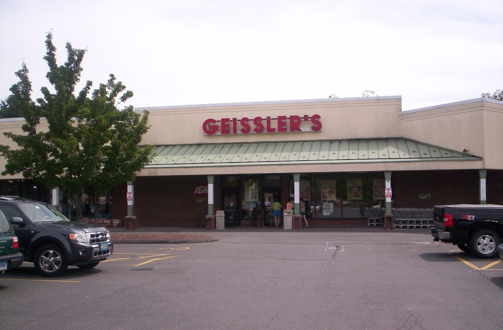 Geisslers Supermarket | 9J Bank St, Granby, CT 06035 | Phone: (860) 653-3990