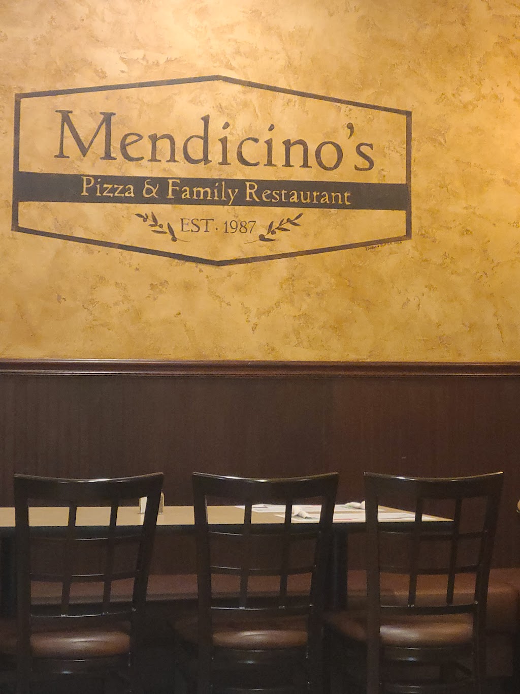Mendicinos Pizza and Family Restaurant | Shoprite Complex, 921 Drinker Turnpike Suite 28, Covington Township, PA 18444 | Phone: (570) 842-2070