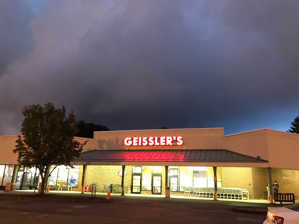 Geisslers Supermarket | 9J Bank St, Granby, CT 06035 | Phone: (860) 653-3990