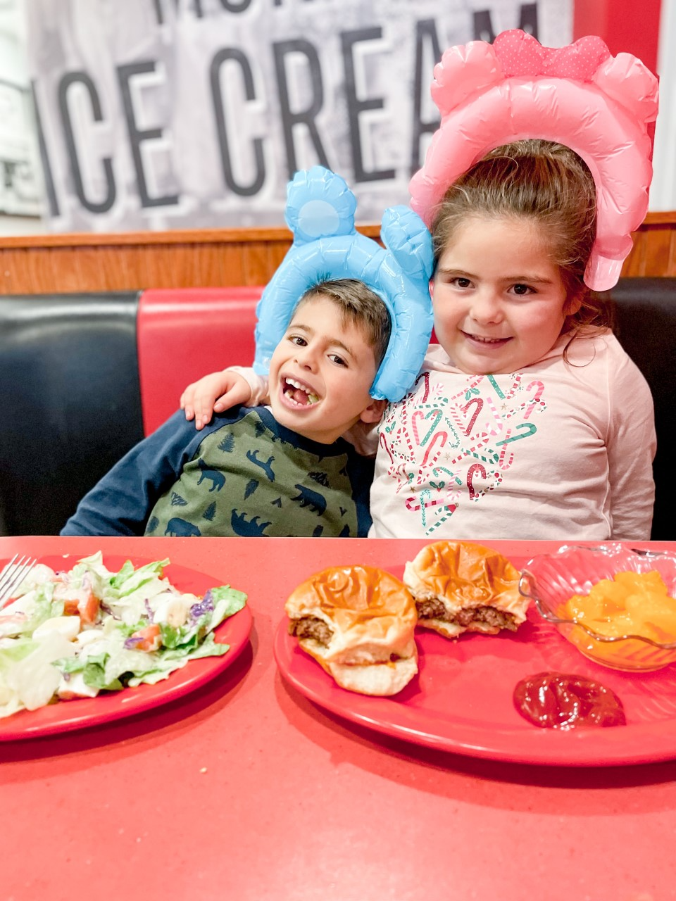 Friendlys | 210 County Rd 85, Sayville, NY 11782 | Phone: (631) 589-6188