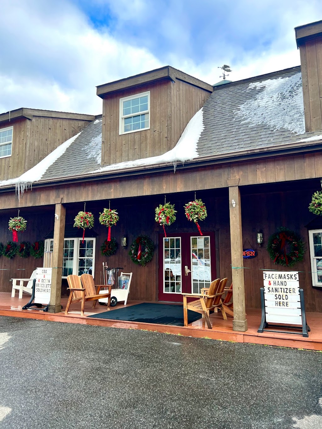 Perrottis Country Barn | 288 Baileyville Rd, Middlefield, CT 06455 | Phone: (860) 349-0082