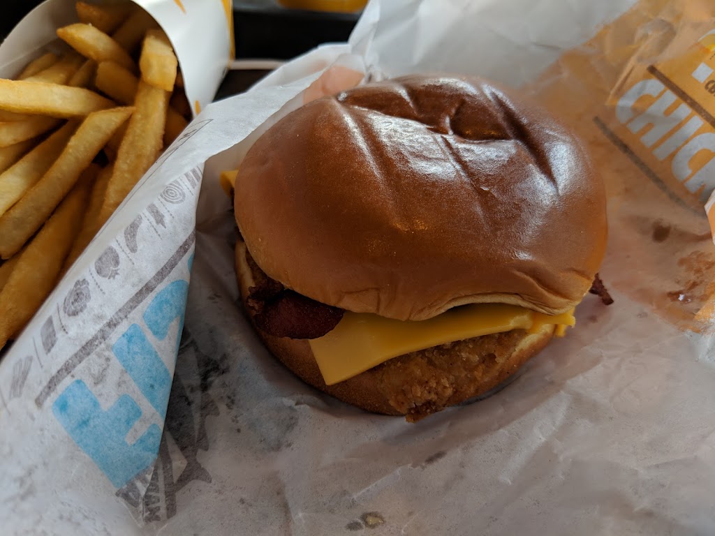 Burger King | 211 S Dupont Hwy, Dover, DE 19901 | Phone: (302) 747-7428