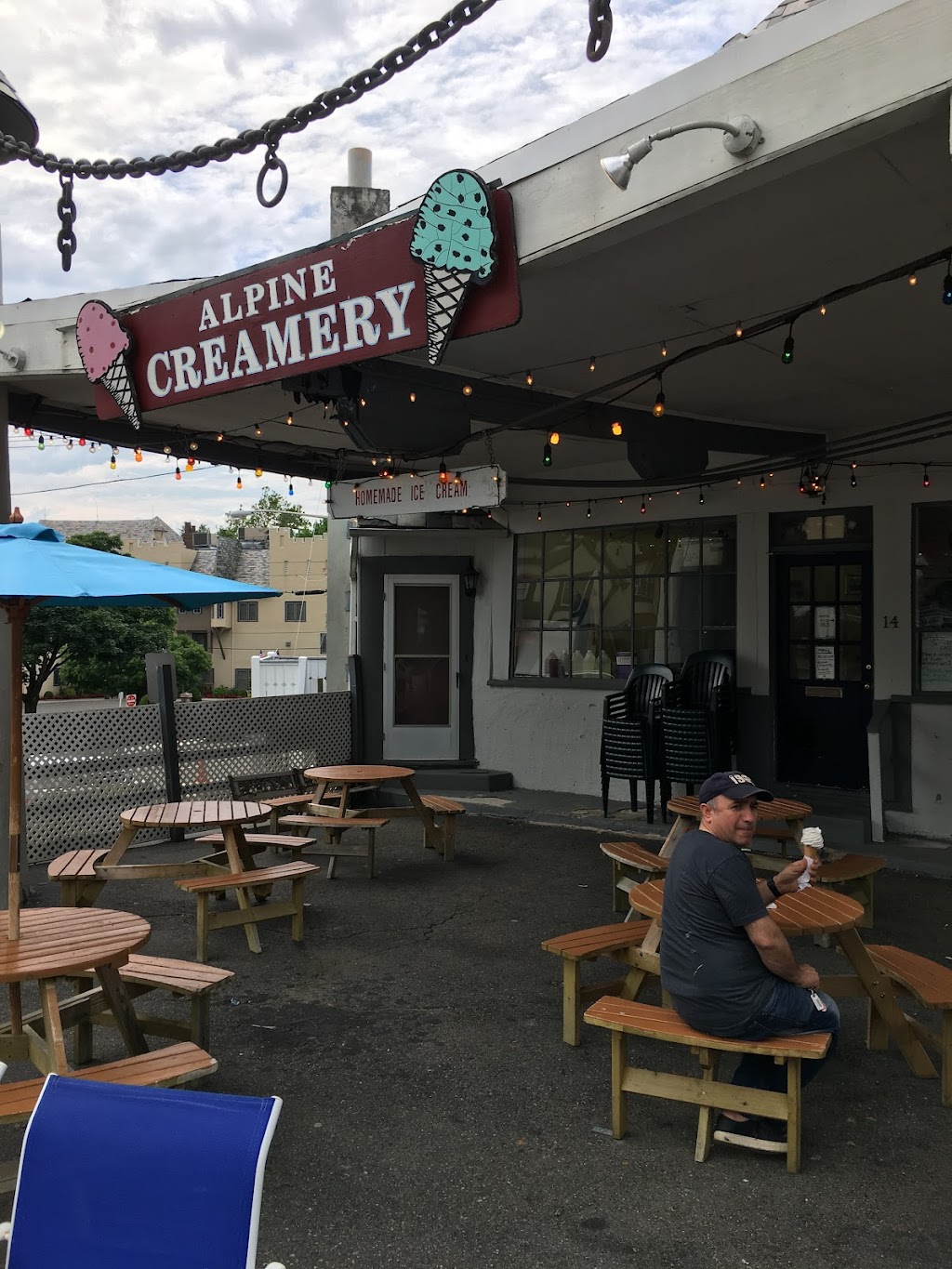 Alpine Creamery | 14 White Deer Plaza, Sparta Township, NJ 07871 | Phone: (973) 726-0777