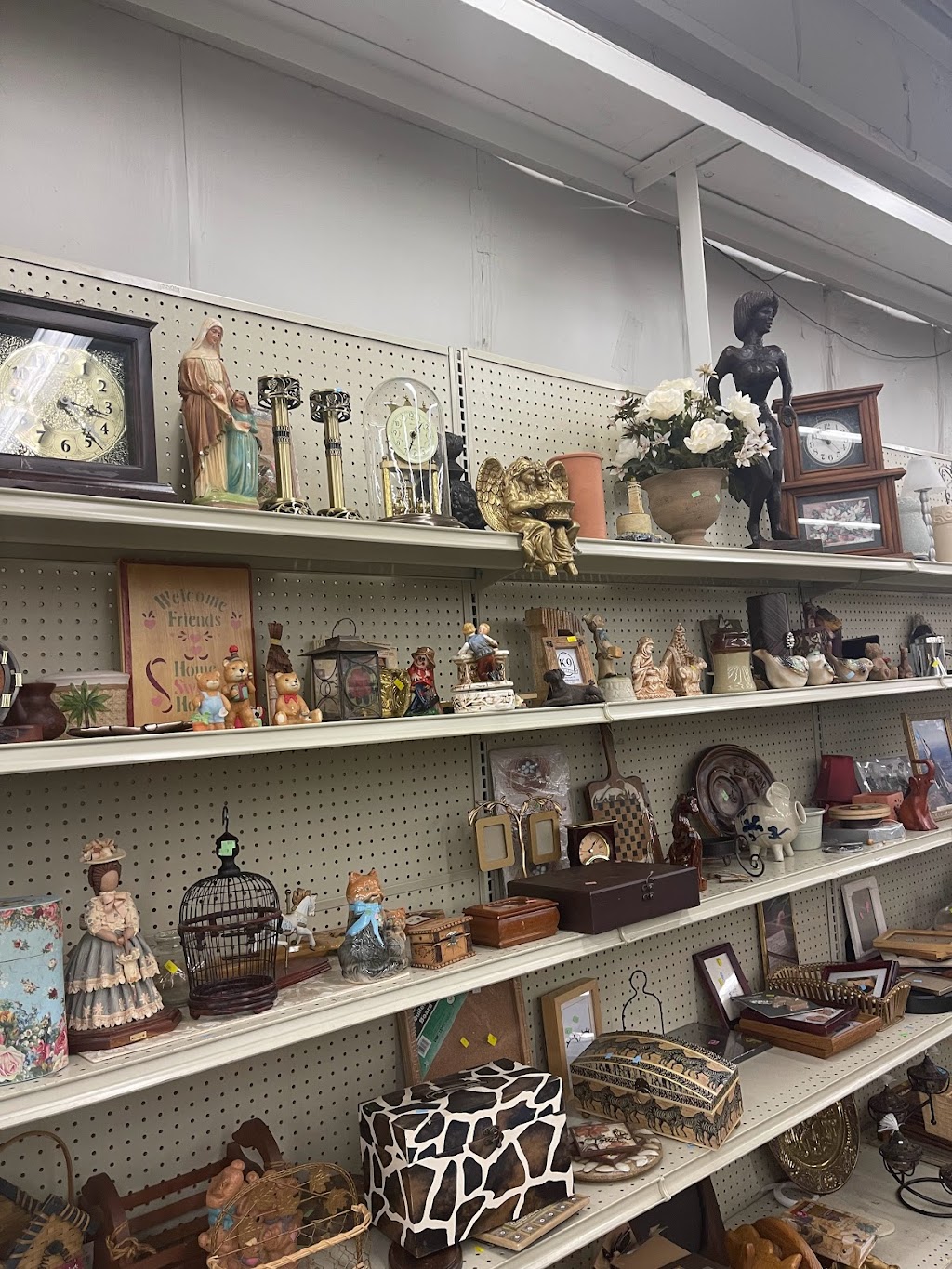 The Salvation Army Thrift Store & Donation Center | 223 E Main St, Westfield, MA 01085 | Phone: (413) 562-0905