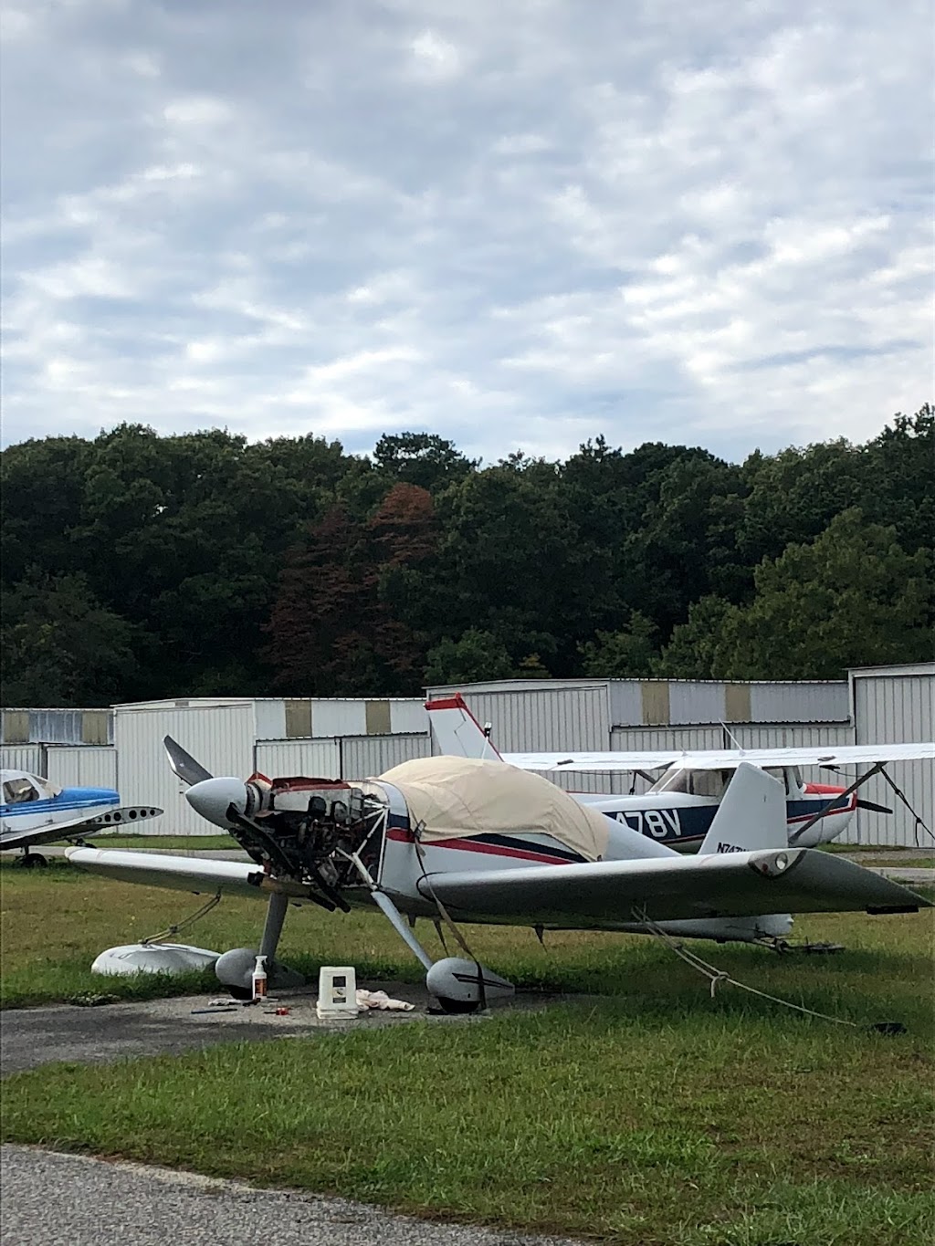 Brookhaven Calabro Airport | 135 Dawn Dr, Shirley, NY 11967 | Phone: (631) 451-5300
