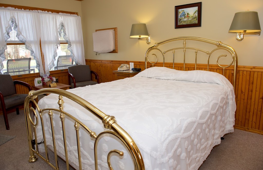 Myer Country Motel | 600 Routes 6 and, 209, Milford, PA 18337 | Phone: (570) 296-7223