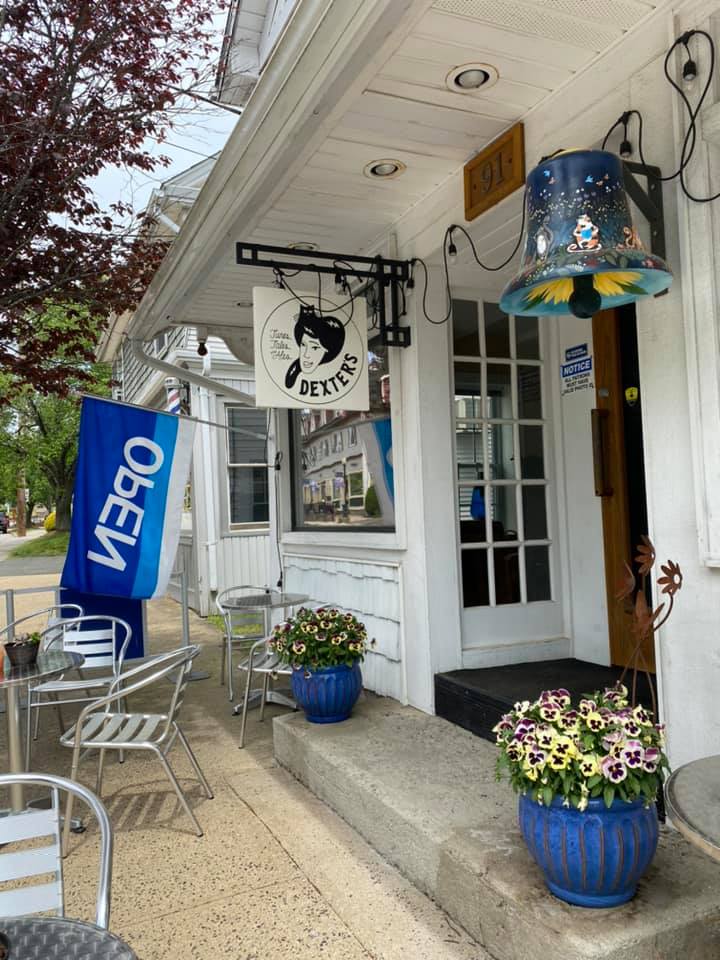 Dexters Tunes, Tales, and Ales | 91 Main St, East Hampton, CT 06424 | Phone: (860) 608-2458