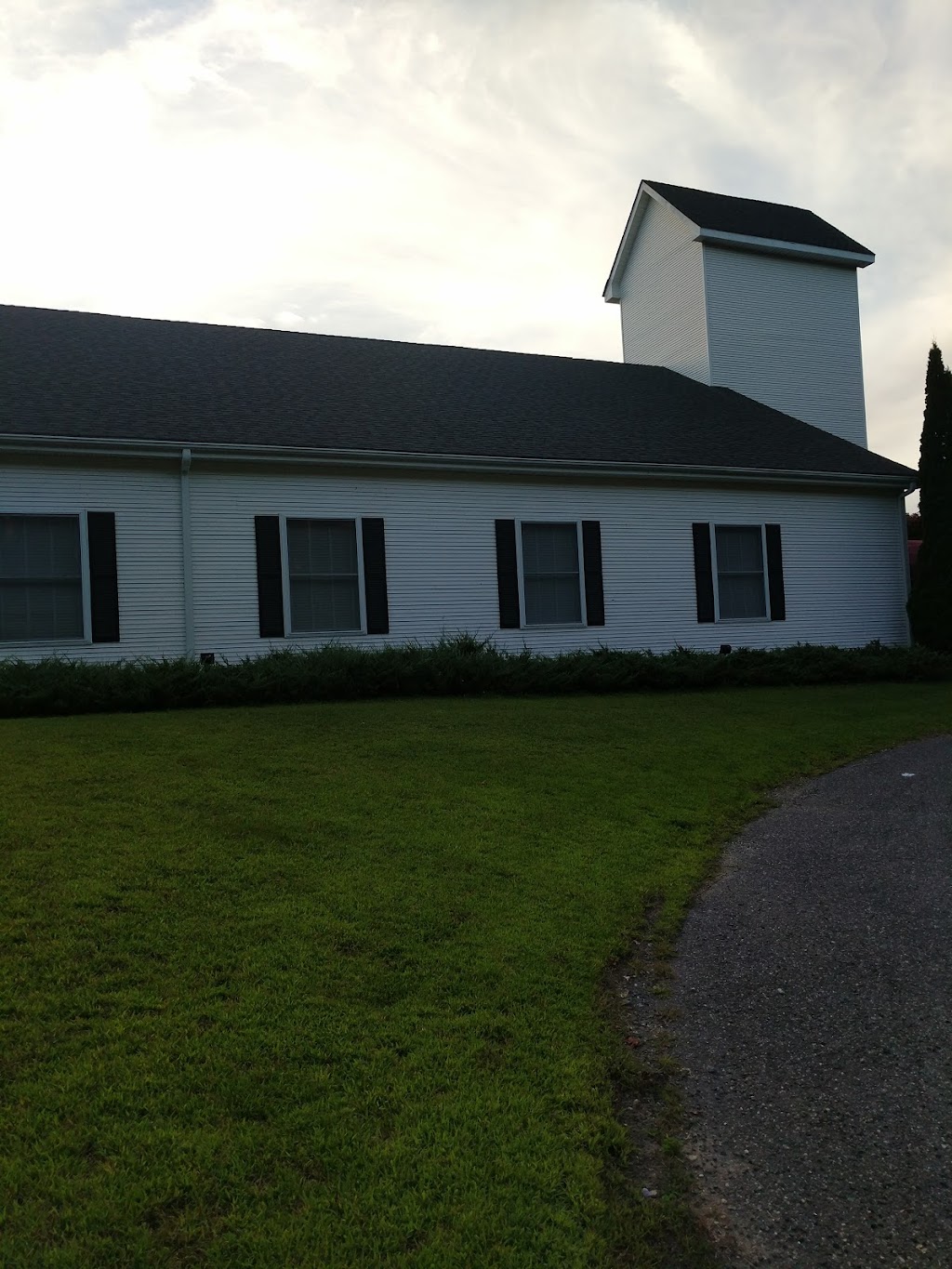 Friendship Baptist Church | 441 Torrington Rd, Litchfield, CT 06759 | Phone: (860) 567-3389