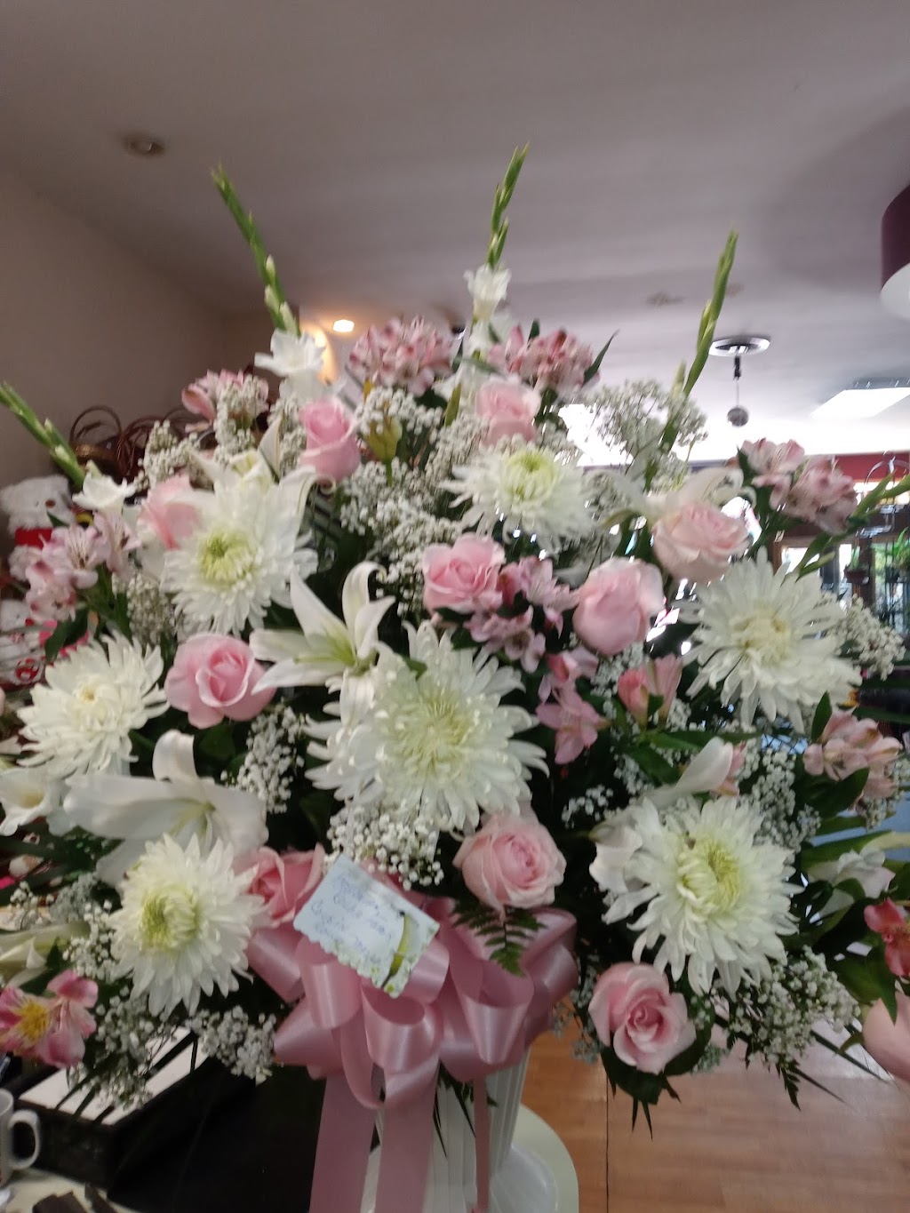 A Velvet Rose Floral Boutique | 595 Ridge Rd, North Arlington, NJ 07031 | Phone: (201) 997-7673
