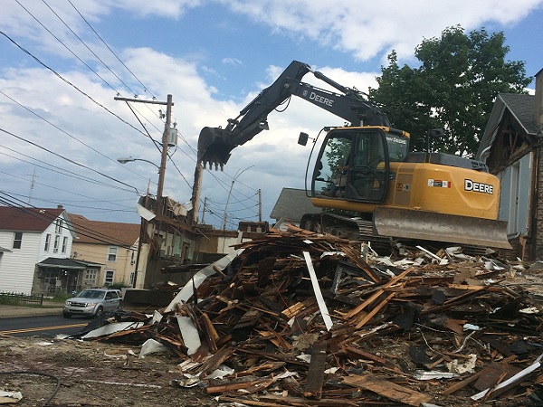 Curcio Excavation and Trucking | RR 1 Box 1388, Carbondale, PA 18407 | Phone: (570) 499-9388