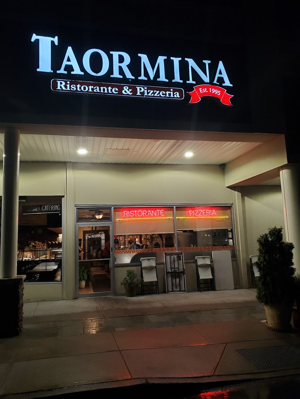 Taormina Ristorante & Pizzeria | 34 Veterans Memorial Hwy, Commack, NY 11725 | Phone: (631) 499-6900
