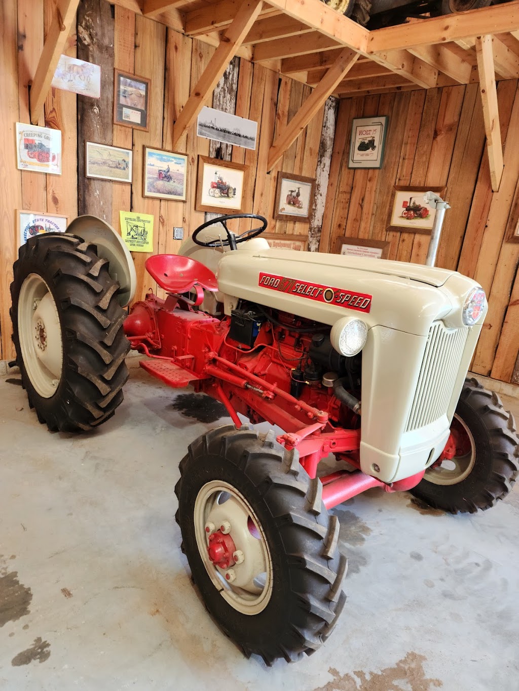 Zagray Farm Museum | 544 Amston Rd, Colchester, CT 06415 | Phone: (860) 982-5158