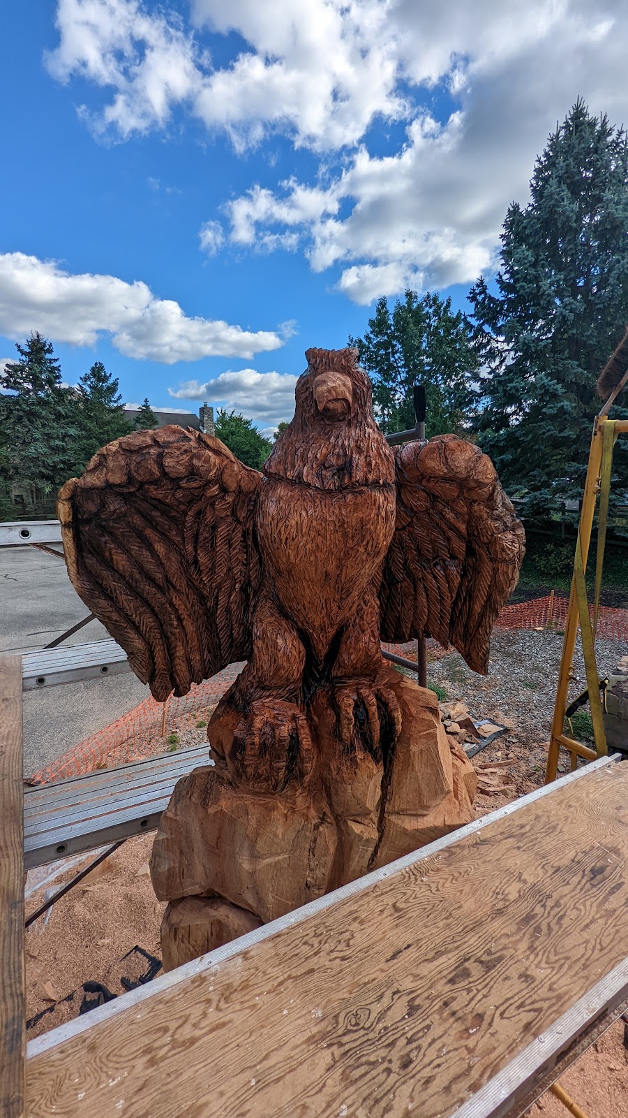 M plus F Creations custom chainsaw carvings | 280 Carrie Lane, Harleysville, PA 19438 | Phone: (267) 614-0028