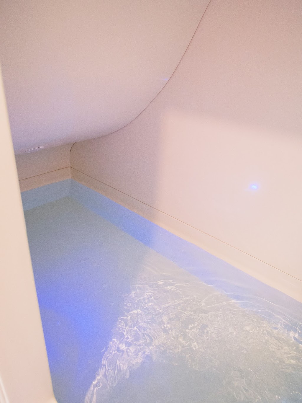 Floatopia | 269 NJ-35, Red Bank, NJ 07701 | Phone: (732) 889-8188