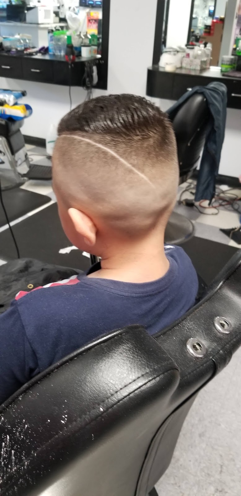 Tonis barbershop #2 | 1373 5th Ave, Bay Shore, NY 11706 | Phone: (631) 494-9064