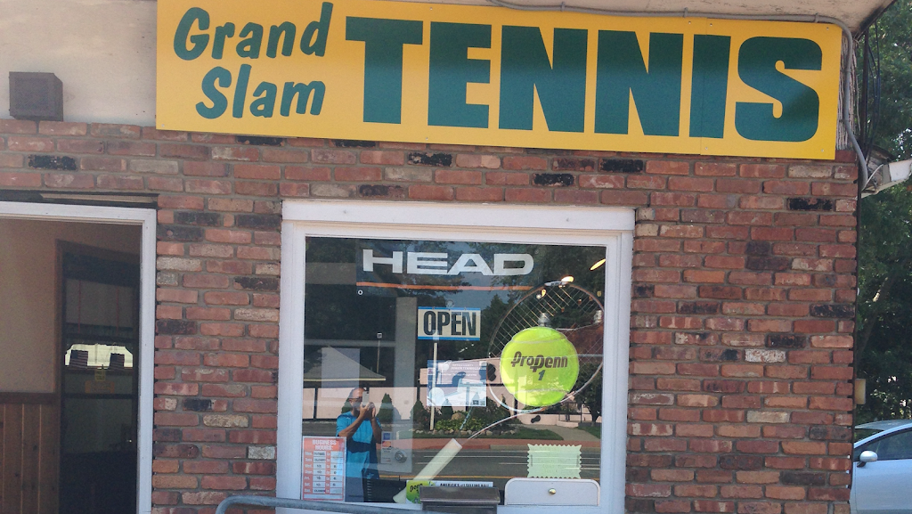 Grand Slam Tennis | 816 NY-25A, Miller Place, NY 11764 | Phone: (631) 849-4190
