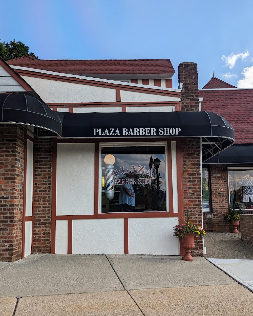 Plaza Barber Shop | 16 White Deer Plaza, Sparta Township, NJ 07871 | Phone: (973) 726-9311