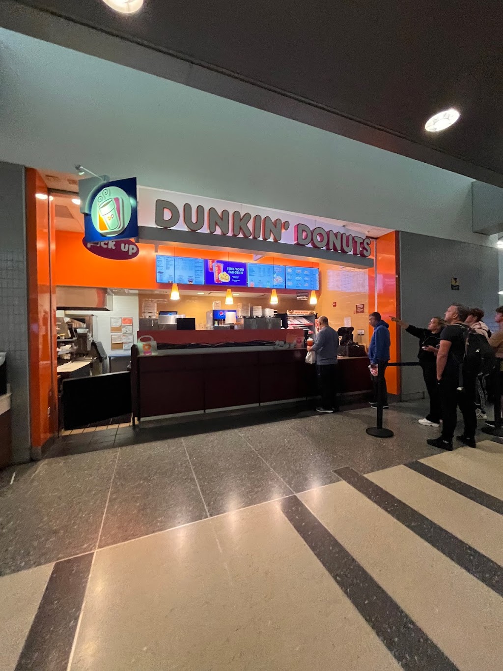 Dunkin‘ Donuts | 8000 Essington Ave, Philadelphia, PA 19153 | Phone: (215) 937-0659