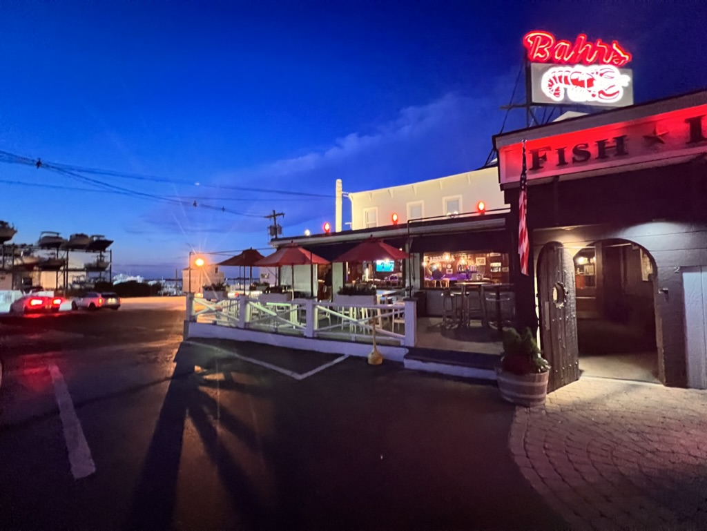 Bahrs Landing Famous Seafood Restaurant & Marina | 2 Bay Ave, Highlands, NJ 07732 | Phone: (732) 872-1245