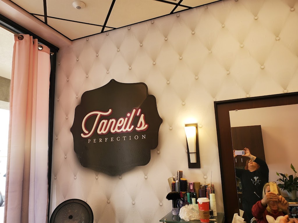 Taneils Perfection Hair Salon | My Salon Suites, 250 Gateway S Blvd #203, Dover, DE 19901 | Phone: (302) 604-0078