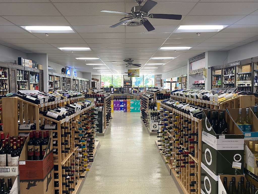 Liquorama Wine Cellars | 3999 Albany Post Road Rt, 9, Hyde Park, NY 12538 | Phone: (845) 229-8177