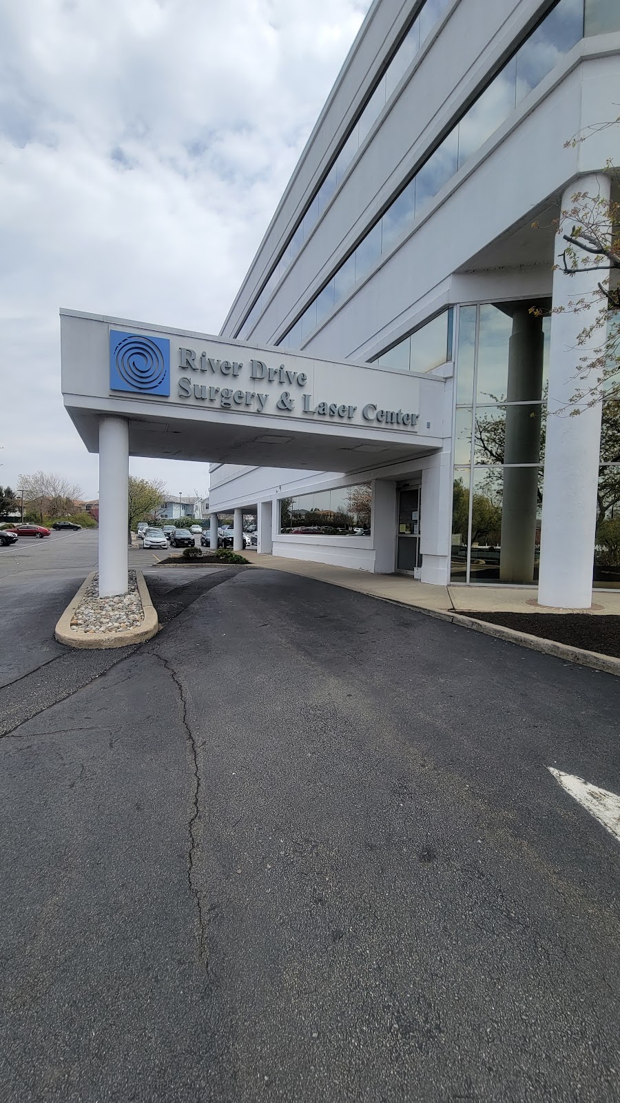 River Drive Surgery & Laser Center | First Floor, 619 River Dr, Elmwood Park, NJ 07407 | Phone: (201) 693-4330