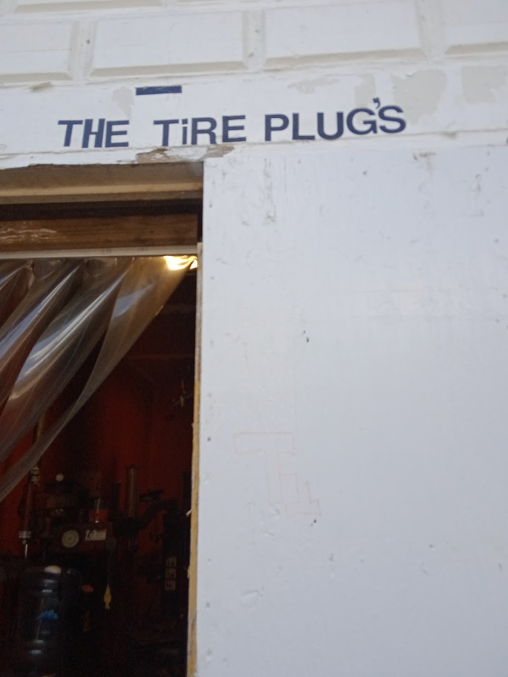 Da Tire Plugs | 1485 N Main St, Waterbury, CT 06704 | Phone: (475) 316-5809