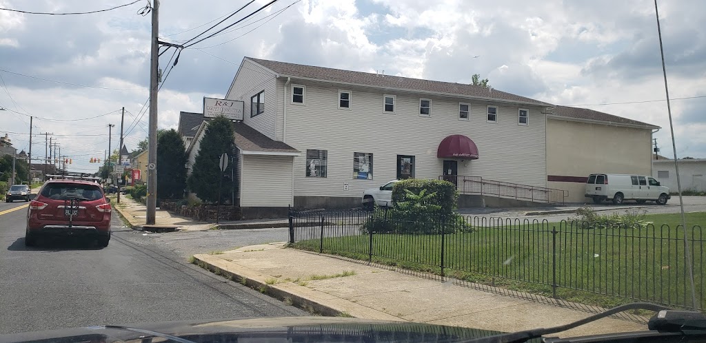 R & J Carpet Connection | 922 3rd St, Whitehall, PA 18052 | Phone: (610) 264-0556