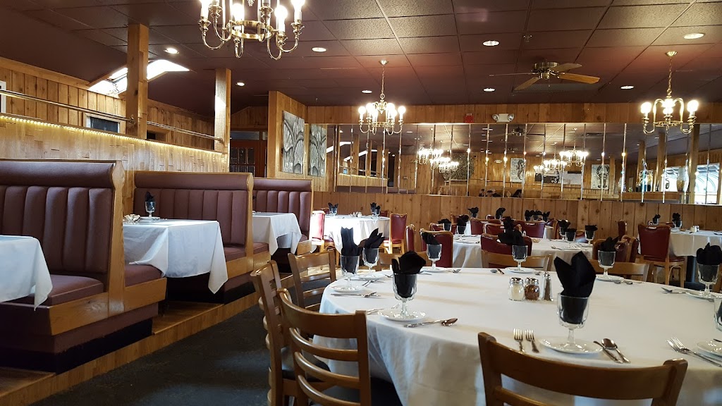 Skyline Restaurant & Banquet | 106 Ella Grasso Turnpike, Windsor Locks, CT 06096 | Phone: (860) 623-9296