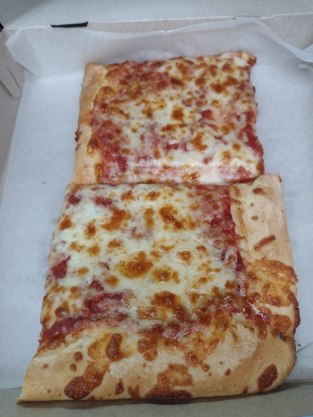 Pats Pizzeria | 102 S Broadway, Pennsville Township, NJ 08070 | Phone: (856) 678-5888