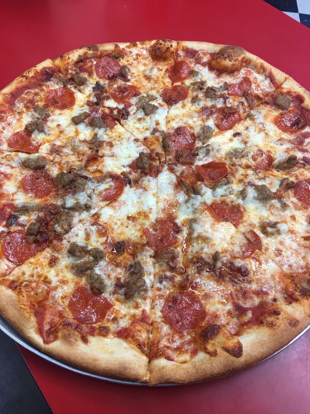 Two Brothers Pizza 2 | 6565 Spring Brook Ave, Rhinebeck, NY 12572 | Phone: (845) 876-3435