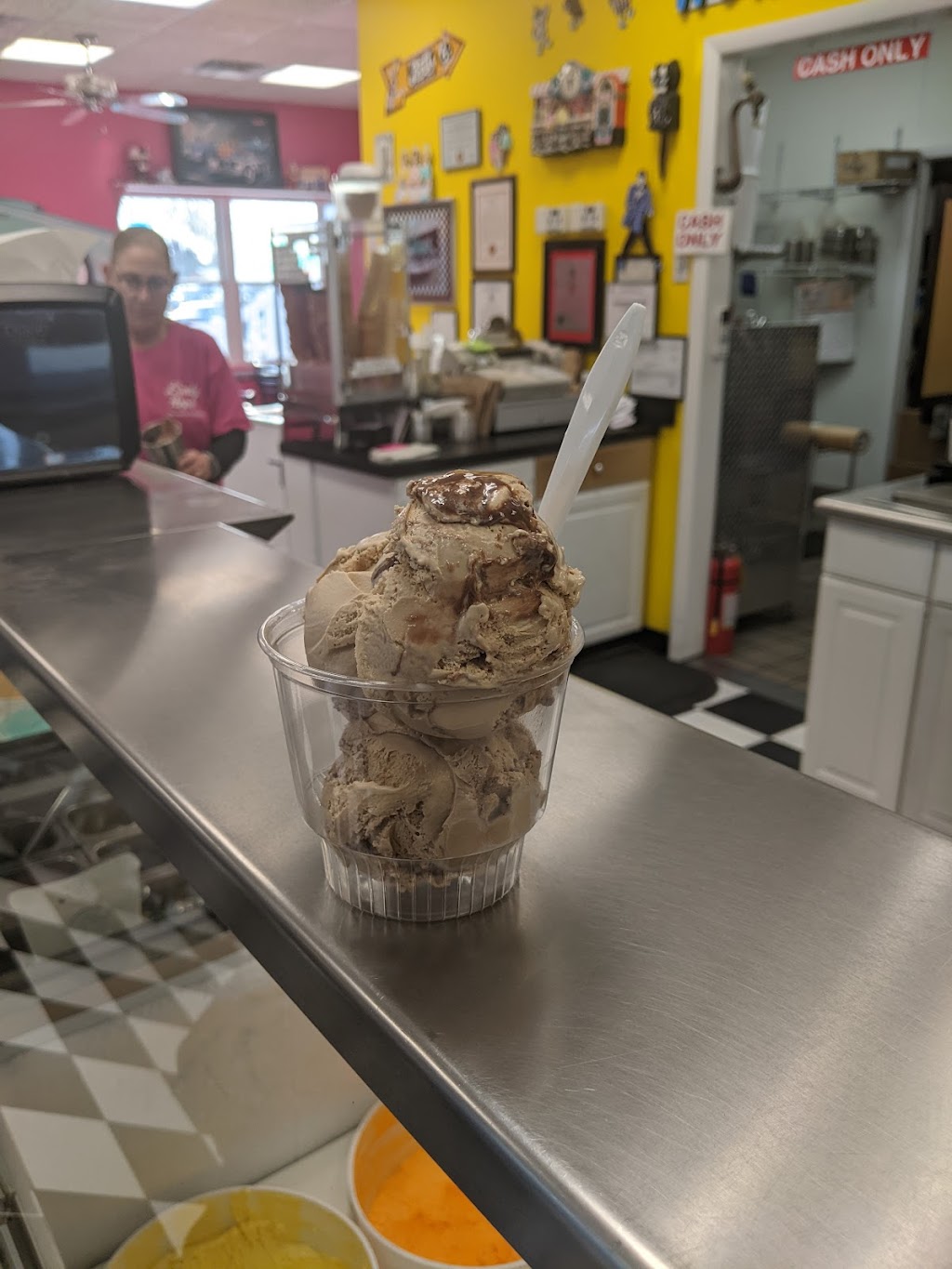 Lindy Hops Homemade Ice Cream and Water Ice | 401 S Pitney Rd, Galloway, NJ 08205 | Phone: (609) 652-6020