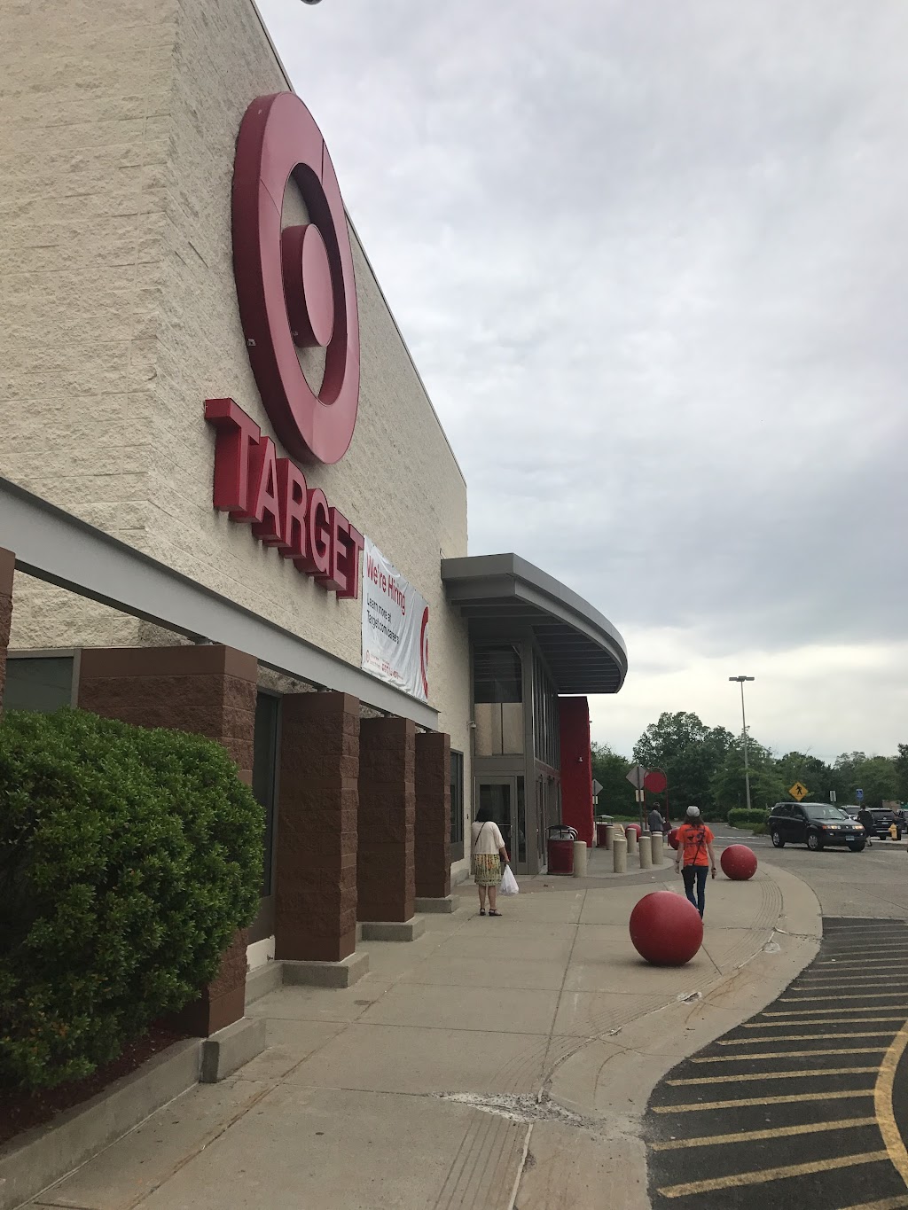 Target | 200 Universal Dr, North Haven, CT 06473 | Phone: (203) 859-3490