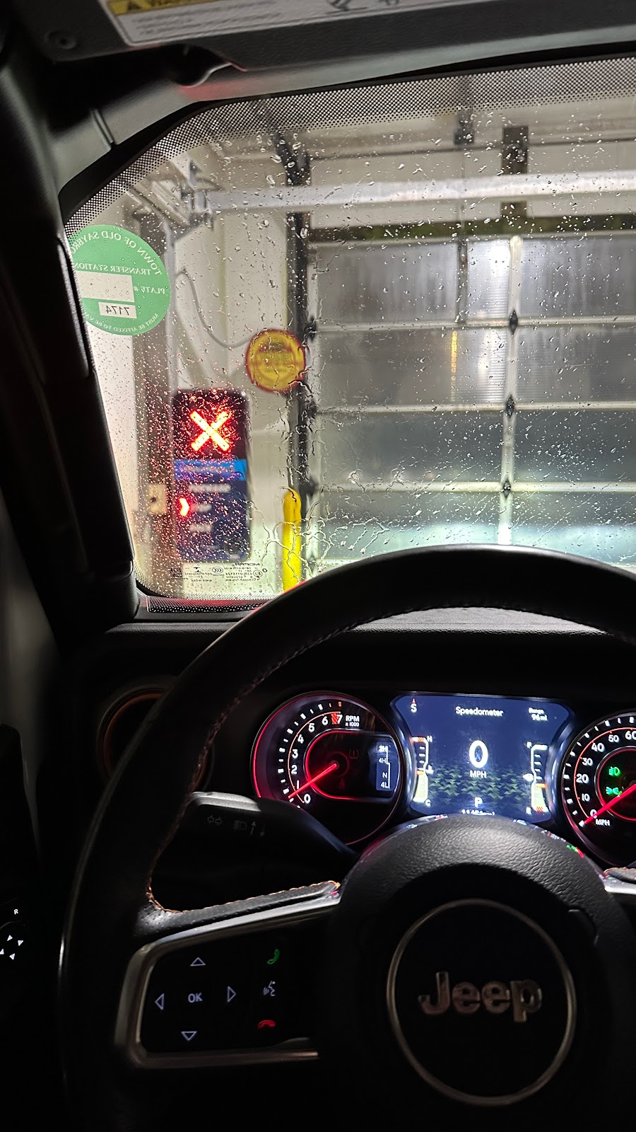 Shoreline Quick Lube and Car Wash | 2 Center Rd, Old Saybrook, CT 06475 | Phone: (860) 388-5666