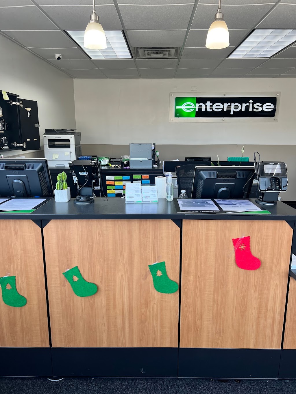 Enterprise Rent-A-Car | 503 St Georges Ave, Rahway, NJ 07065 | Phone: (732) 388-2665