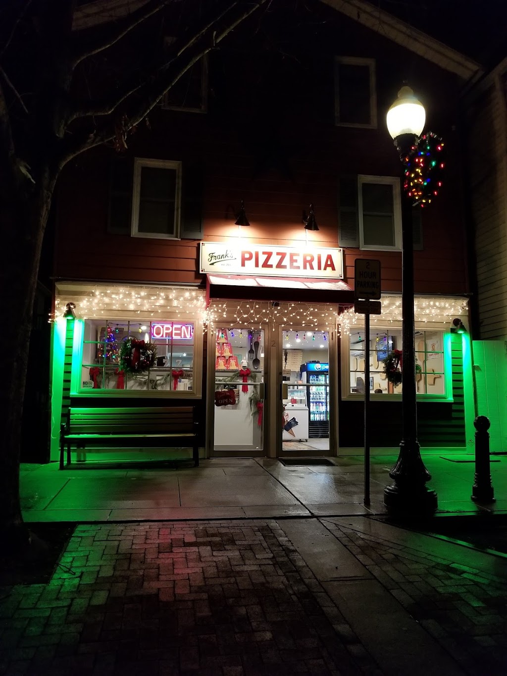 Franks Pizzeria | 2 W Cross St, Croton Falls, NY 10519 | Phone: (914) 617-8677