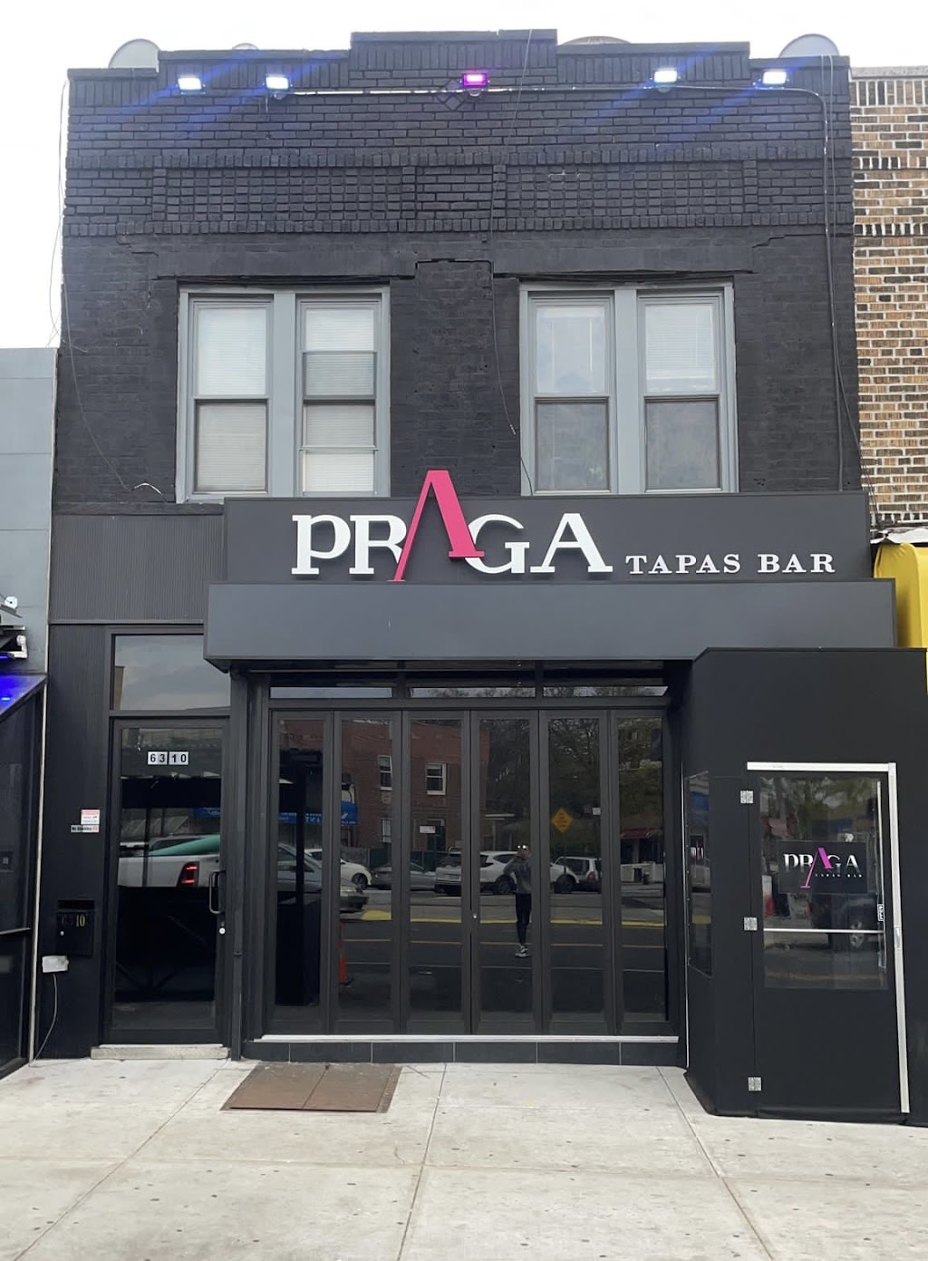 Praga Tapas Bar | 63-10 Broadway, Queens, NY 11377 | Phone: (718) 905-0407