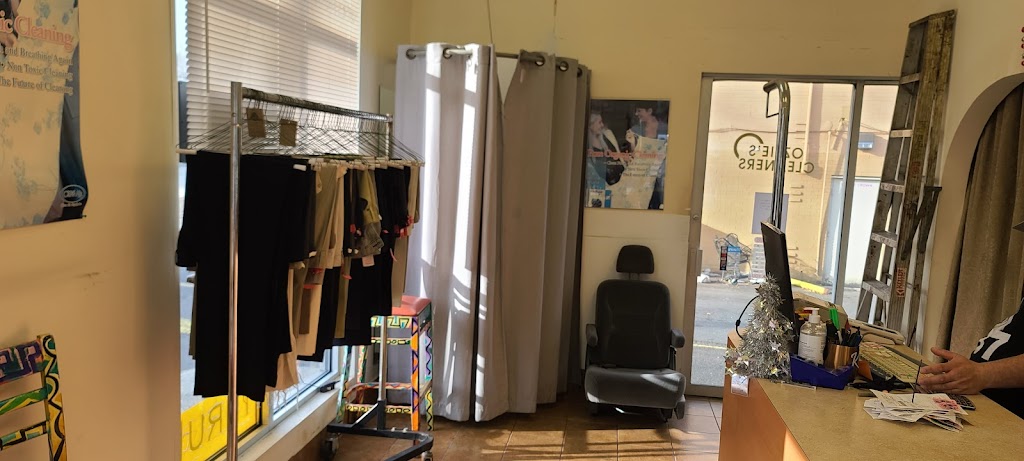 Ozzies Custom Dry Cleaners | 2929 Vauxhall Rd, Vauxhall, NJ 07088 | Phone: (908) 686-4144