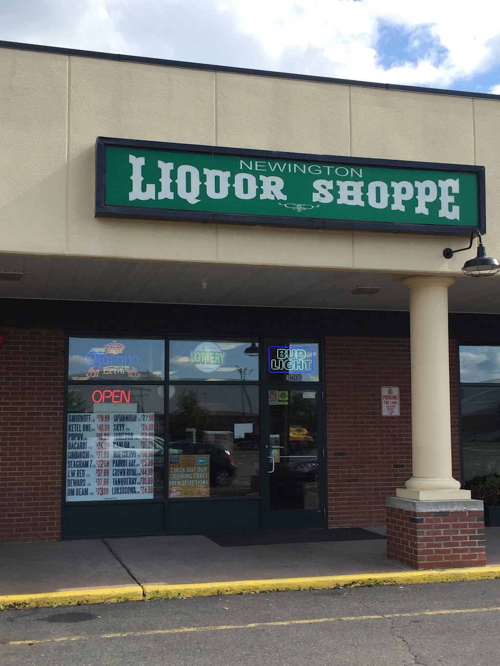 Newington Liquor Shoppe | 143 Lowrey Pl, Newington, CT 06111 | Phone: (860) 667-0000