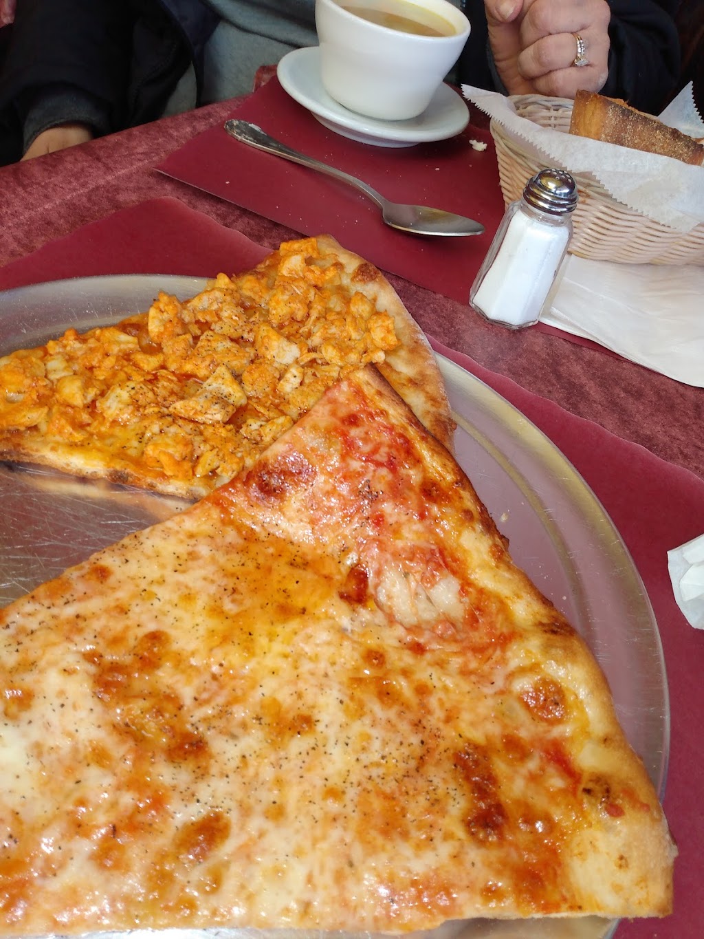 My Favorite Pizza Place | 1745 E Main St, Mohegan Lake, NY 10547 | Phone: (914) 528-8200