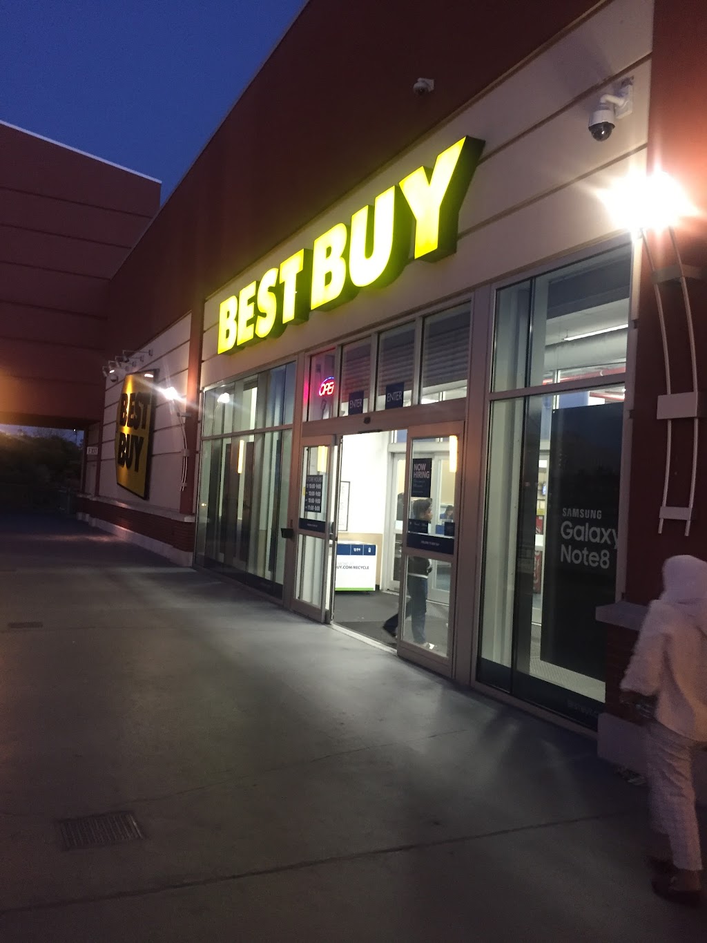 Best Buy | 610 Exterior Street, The Bronx, NY 10451 | Phone: (718) 402-2932