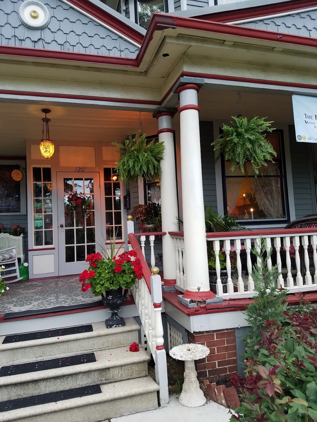 The Inn on Holly Bed and Breakfast | 120 W Holly Ave, Pitman, NJ 08071 | Phone: (856) 582-2251
