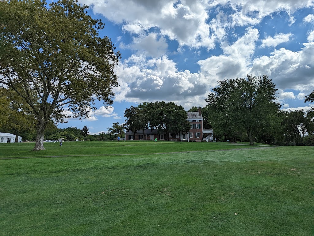 La Tourette Golf Course | 1001 Richmond Hill Rd, Staten Island, NY 10306 | Phone: (718) 351-1889