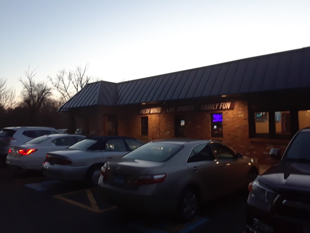 Sliders Grill & Bar - Middletown, CT | 1265 S Main St, Middletown, CT 06457 | Phone: (860) 788-7337