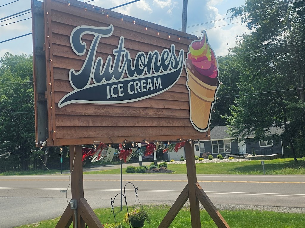 Tutrone’s Ice Cream | 2581 PA-940, Pocono Summit, PA 18346 | Phone: (570) 445-9000